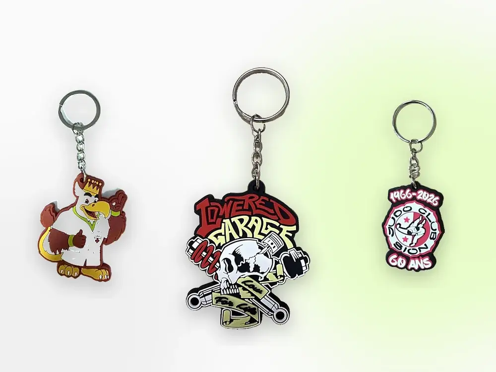 Portachiavi PVC personalizzati a mascotte, con teschio e a stemma tondo